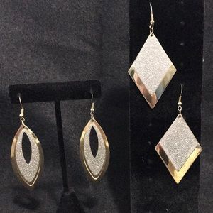 2 PAIR GOLD TONE SPARKLING LIGHT WEIGHT DANGLE EARRINGS